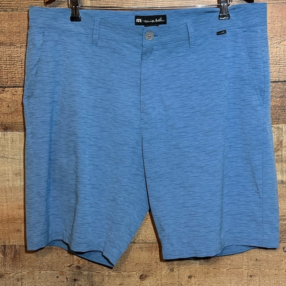 Travis Mathew Shorts Mens 38 Blue 10" Hybrid Golf Casual Preppy Performance
